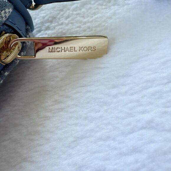 Michael Kors Jet Set Medium Pouchette Monogram Chambray Shoulder Bag Blue - Picture 4 of 9